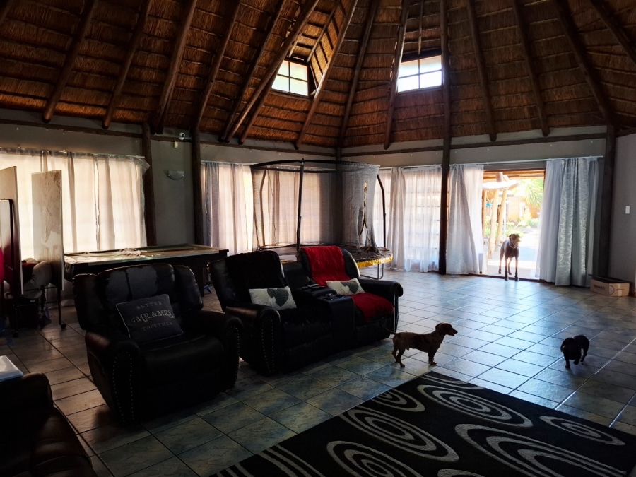 4 Bedroom Property for Sale in Pellissier Free State